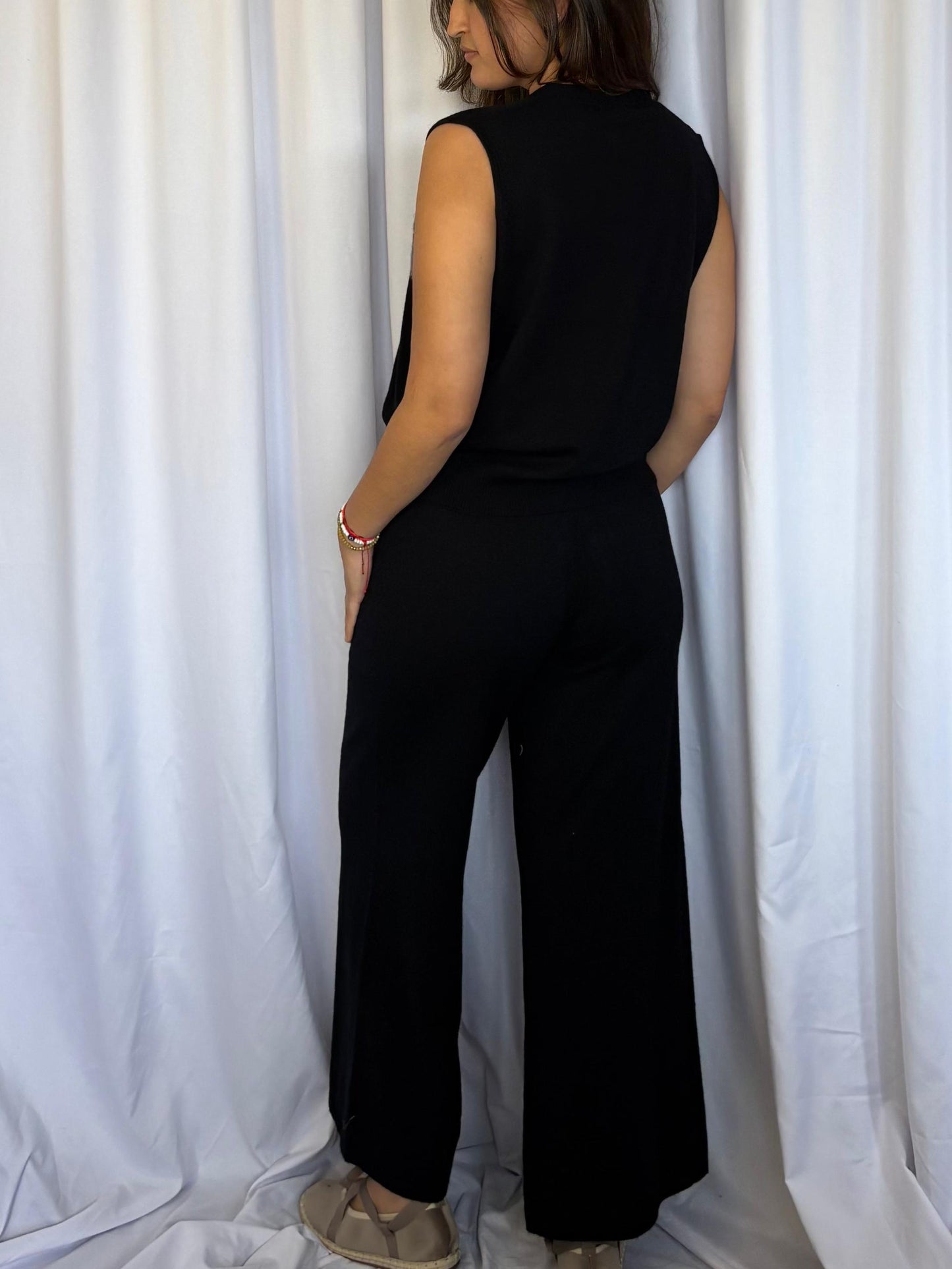 CONJUNTO TEJIDO SIONI FLORES - NEGRO