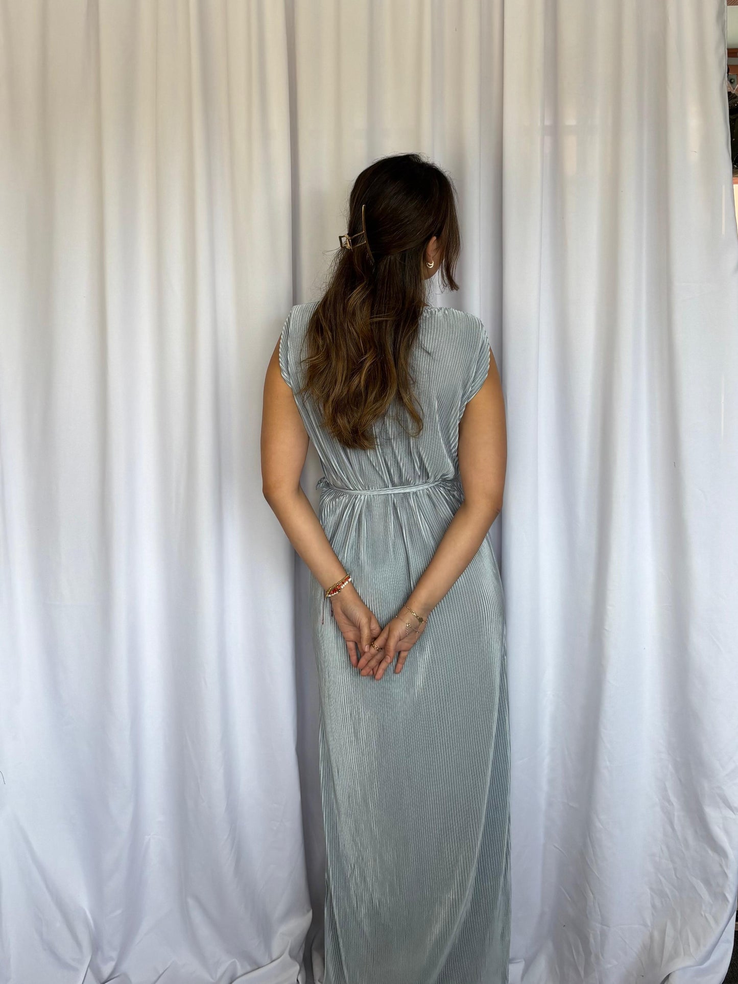 VESTIDO PLIZADO - PLATEADO