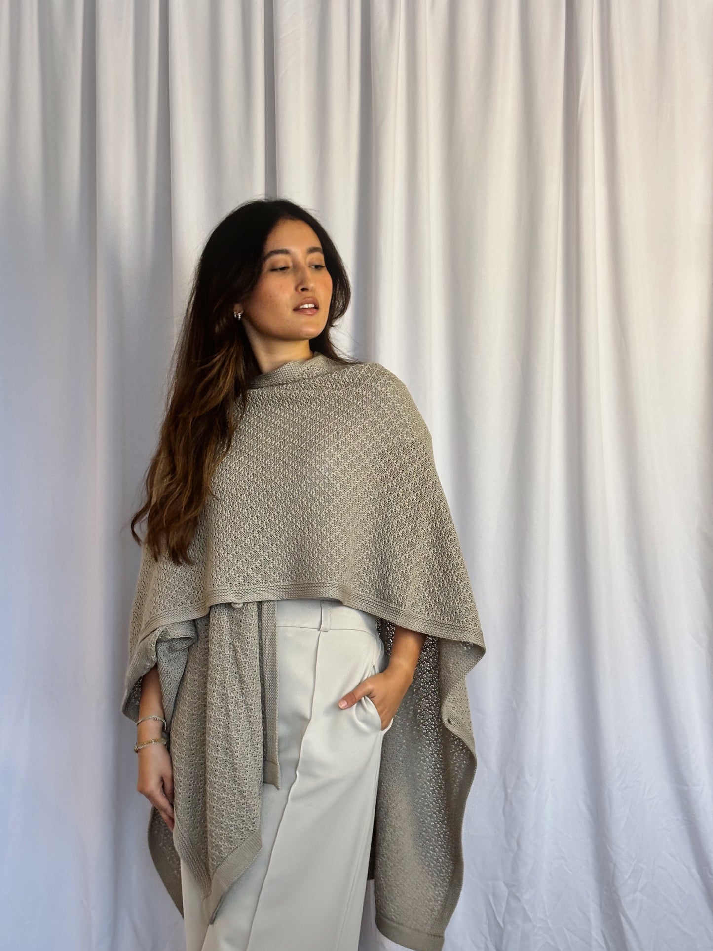 Ruana Almendra - Topo