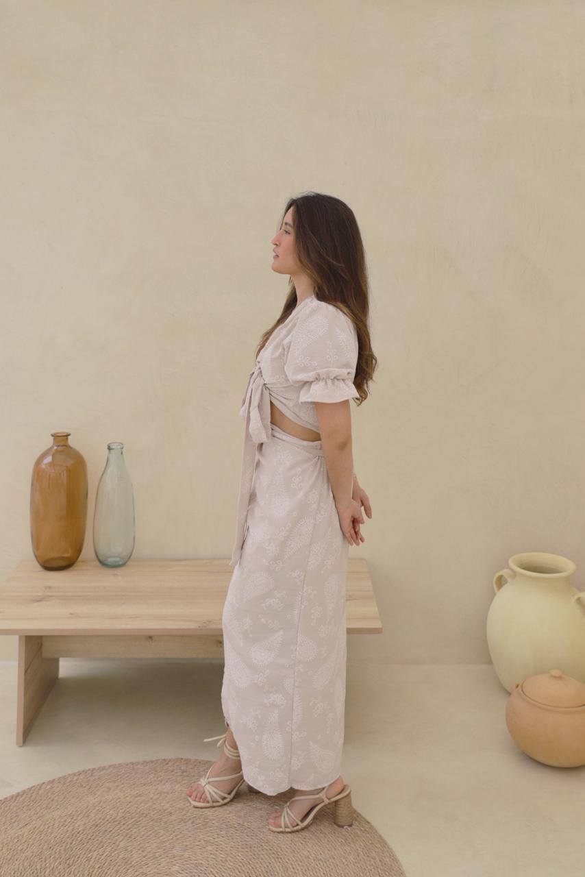 Conjunto Hali - Beige floreado